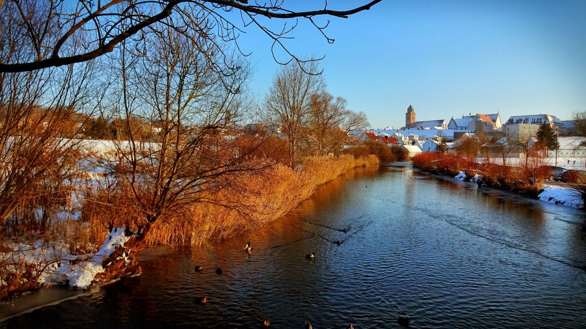 Die Wörnitz bei Donauwörth im #Winter

Woernitz river near Donauwoerth