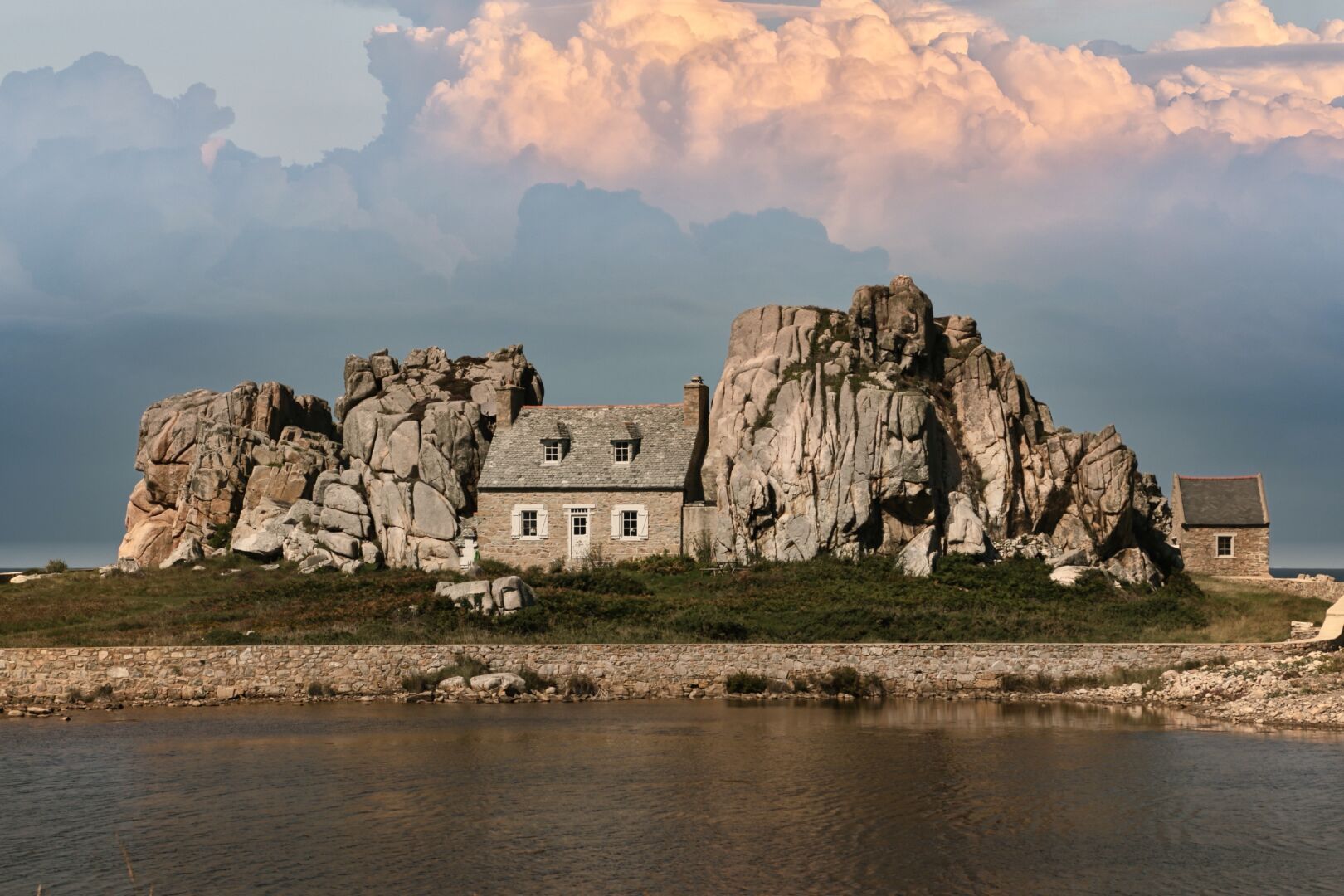 Gouffre de Castel Meur

#bretagne #cotedegranitrose #landscape #omsystem #landscapephotography #photography