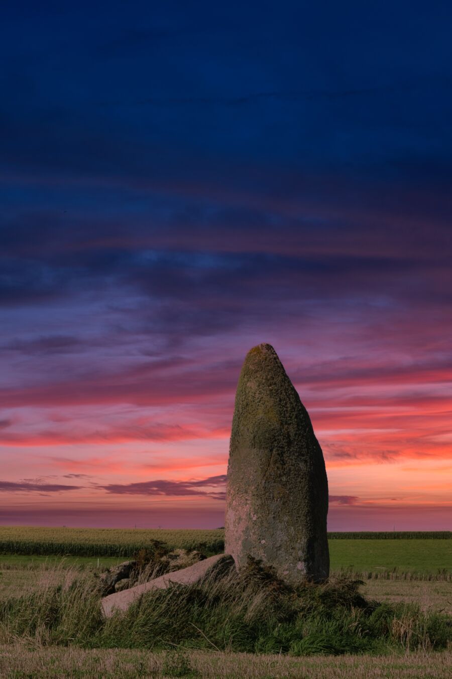 Menhir near Porspoder, Bretagne

#sunsetphotography #megalith #monolith #standigstone #bretagne #landscapephotography #photography