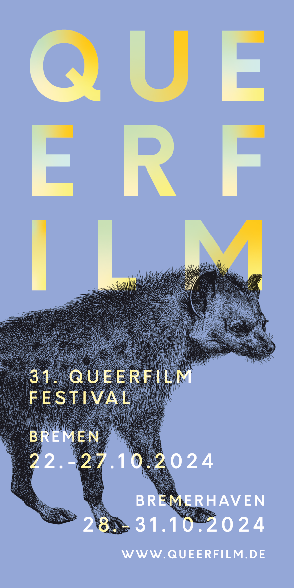 Deutsch: Das Programmheft-Cover zeigt eine schwarze Hyäne und der Schriftzug „Queerfilm“ mit einem Farbverlauf aus Gold- und Grüntönen auf einen Flieder-Hintergrund. English: The programme cover shows a black hyena and the words ‘Queerfilm’ in a gradient of gold and green tones on a lilac background.